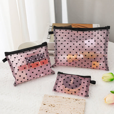 trousses maquillage coeur trois tailles rose