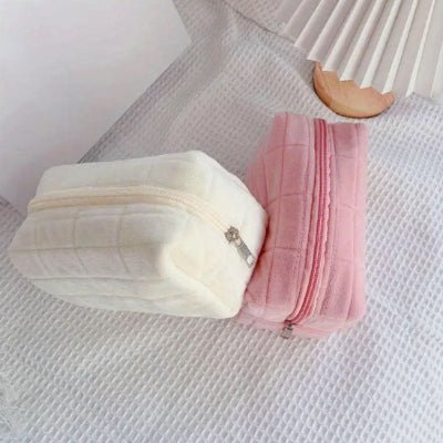 Trousse maquillage douce blanche et rose