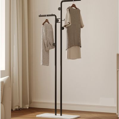 Valet de chambre noir base blanche