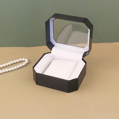 coffret montre intérieur velours blanc