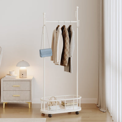 portant a vetement blanc