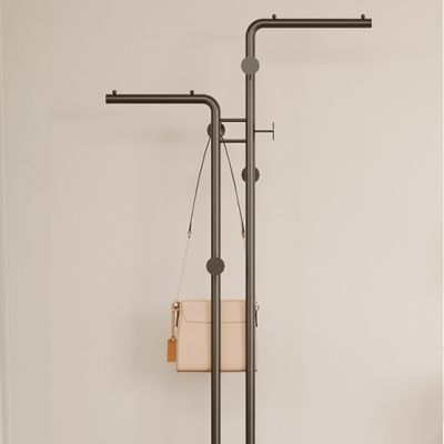 valet de chambre avec crochets circulaires